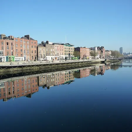 Halfpenny Bridge Holiday Homes - Connemara Girl Apartment Dublin