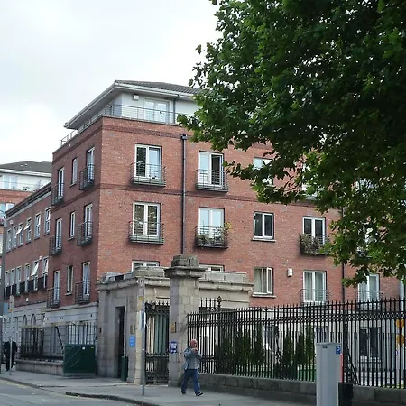 Halfpenny Bridge Holiday Homes - Connemara Girl Apartment Dublin